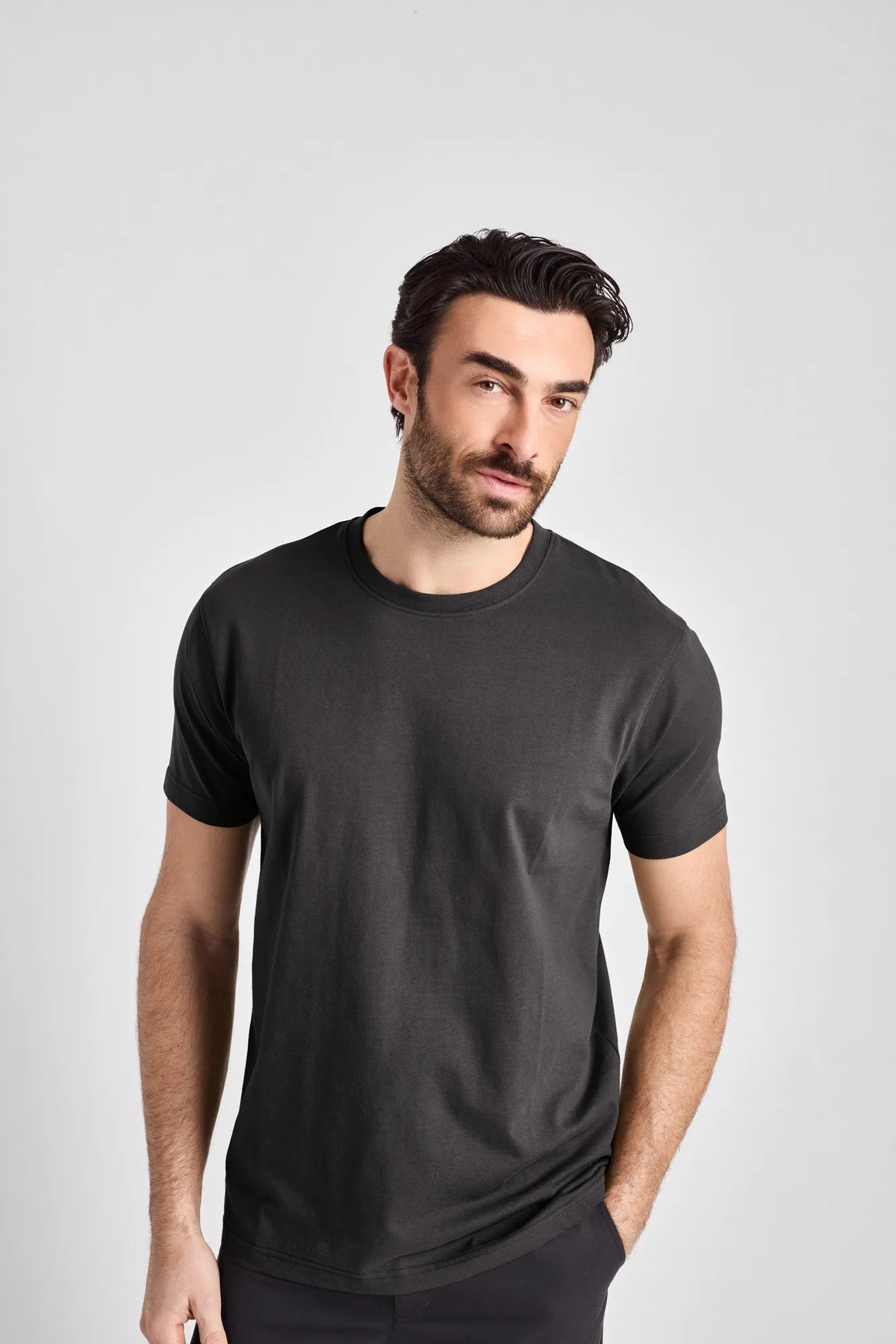 T-Shirt Taranto Man mit Rundhalsausschnitt – anthrazit – Farbcode 1001 – Bild 1