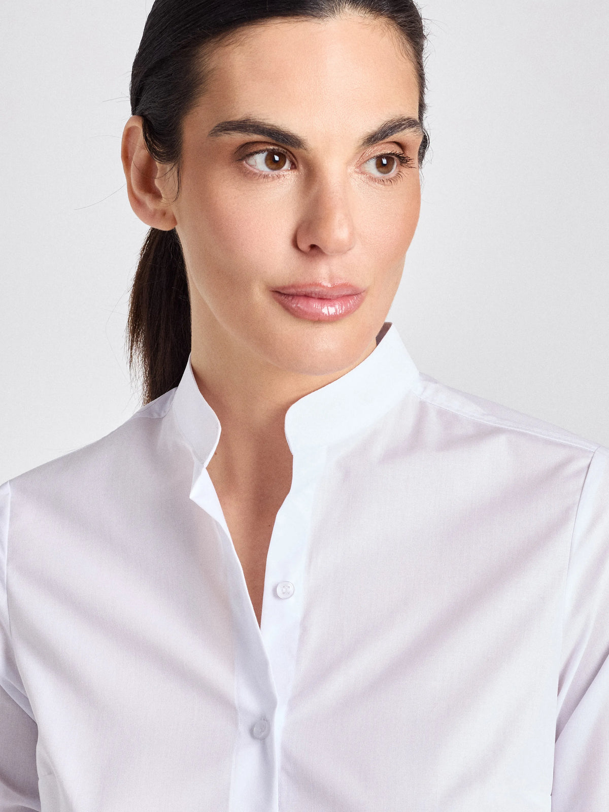 Bluse Corvara Lady mit Stehkragen – weiß – Farbcode 2000 – Bild 2