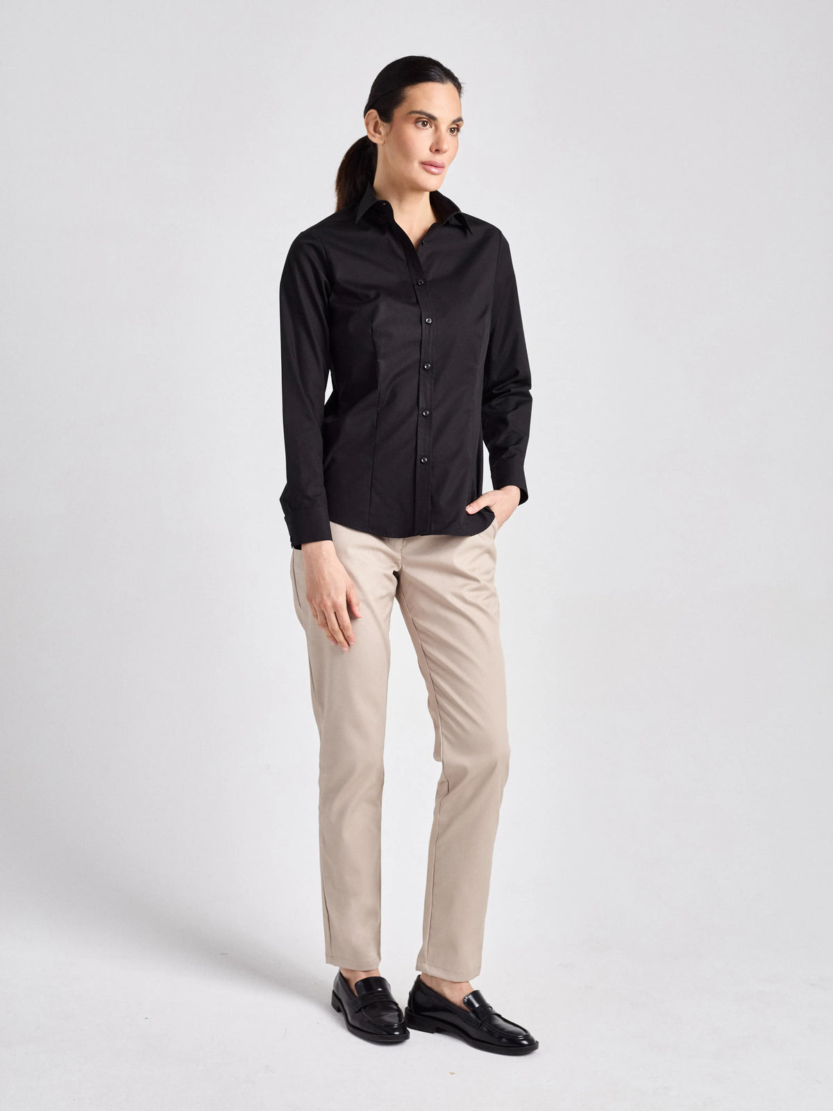 Bluse Scerni Lady mit Kentkragen – schwarz – Farbcode 1011 – Bild 3