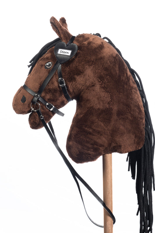 Trensenanhänger Hobby Horsing – zum Markieren des Spielzeugpferdes – Bild 2