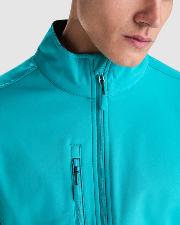 SOFTSHELL NEBRASKA – aus Zweilagig. Außen: 100% Polyester. Innen: 100% Polyester Mikrofleece. 300 g/m². – Bild 6