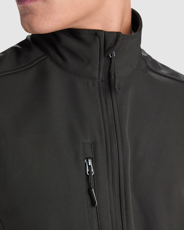 SOFTSHELL QUEBEC – aus Zweilagig. Außen: 100% Polyester.Innen: 100% Polyester extra warmes Mikrofleece, 300 g/m². – Bild 5