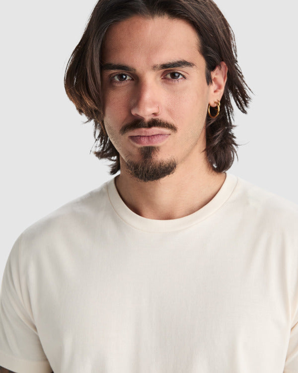 T-SHIRTS GOLDEN – aus 100 % gekämmte Bio-Baumwolle, Single-Jersey. Farbe: 160 g/m². Weiß: 170 g/m². Farbe Melange-Grau (58): 85 % Bio-Baumwolle / 15 % Viskose. – Bild 6