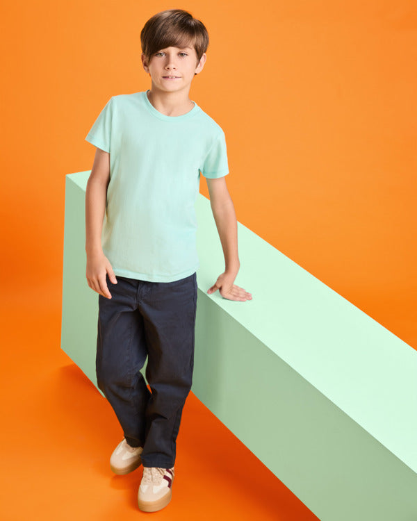 T-SHIRTS GOLDEN – aus 100 % gekämmte Bio-Baumwolle, Single-Jersey. Farbe: 160 g/m². Weiß: 170 g/m². Farbe Melange-Grau (58): 85 % Bio-Baumwolle / 15 % Viskose. – Bild 3