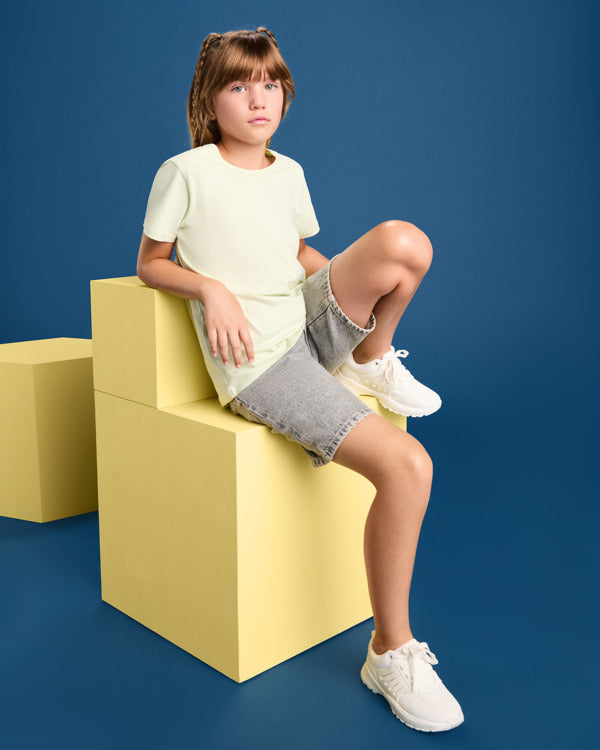 T-SHIRTS BREDA – aus 100 % Bio-Baumwolle: 175 g/m². Farbe „Heather Grey 58“: 85 % Bio-Baumwolle und 15 % Viskose. – Bild 3