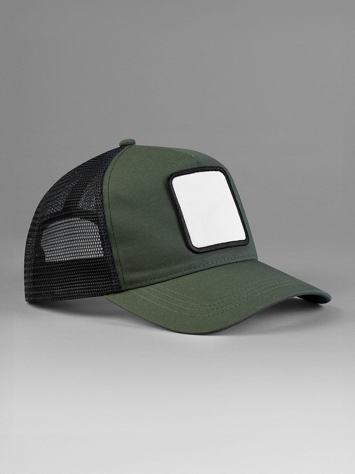 Trucker Caps Appliqué Patch 5 Panel Trucker olive green/Schwarz bestickbar und bedruckbar – LA1970