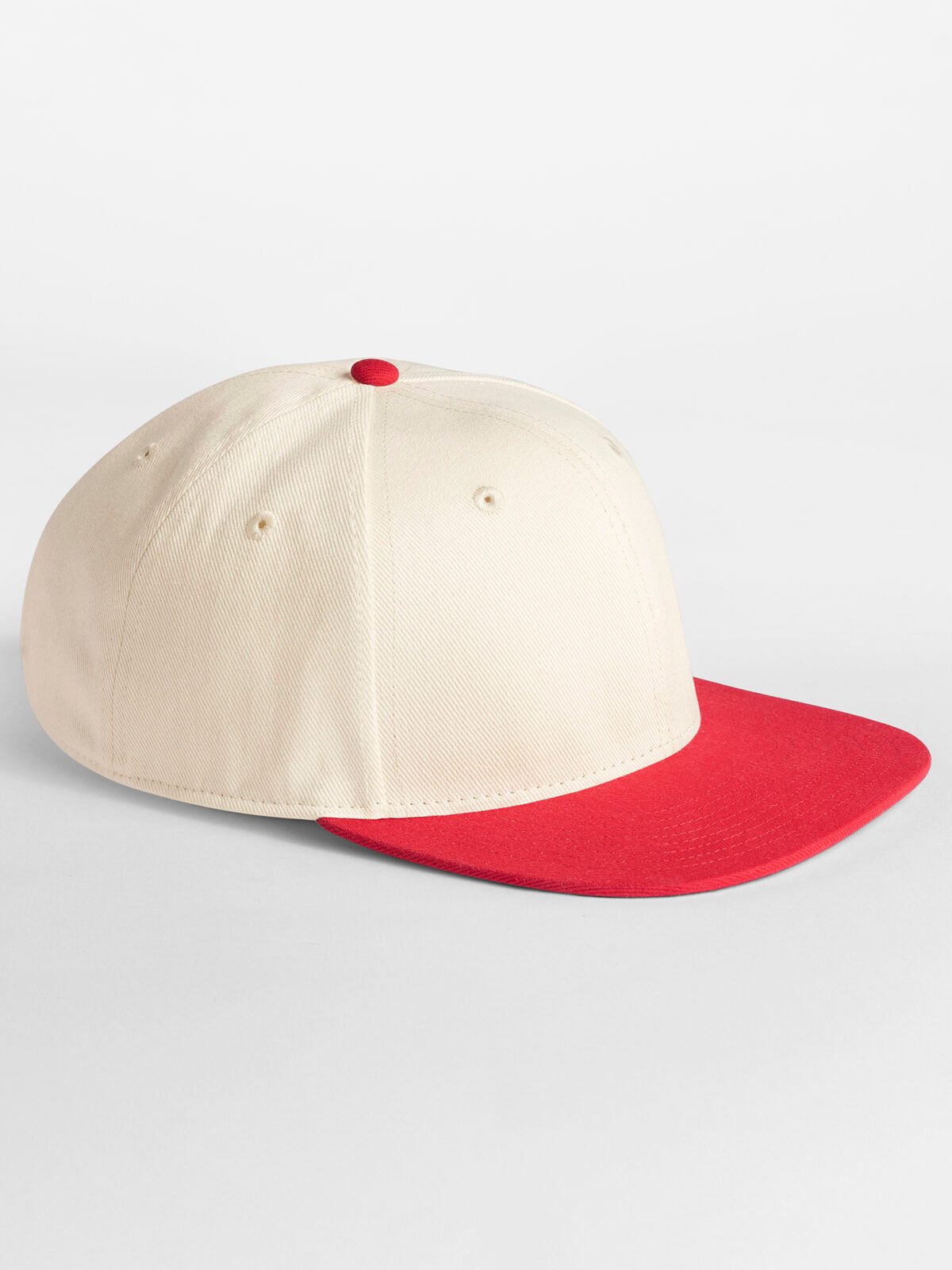 Baseball Caps Contrast Flat Peak 6 Panel Cap natural/Rot bestickbar und bedruckbar – LA1970