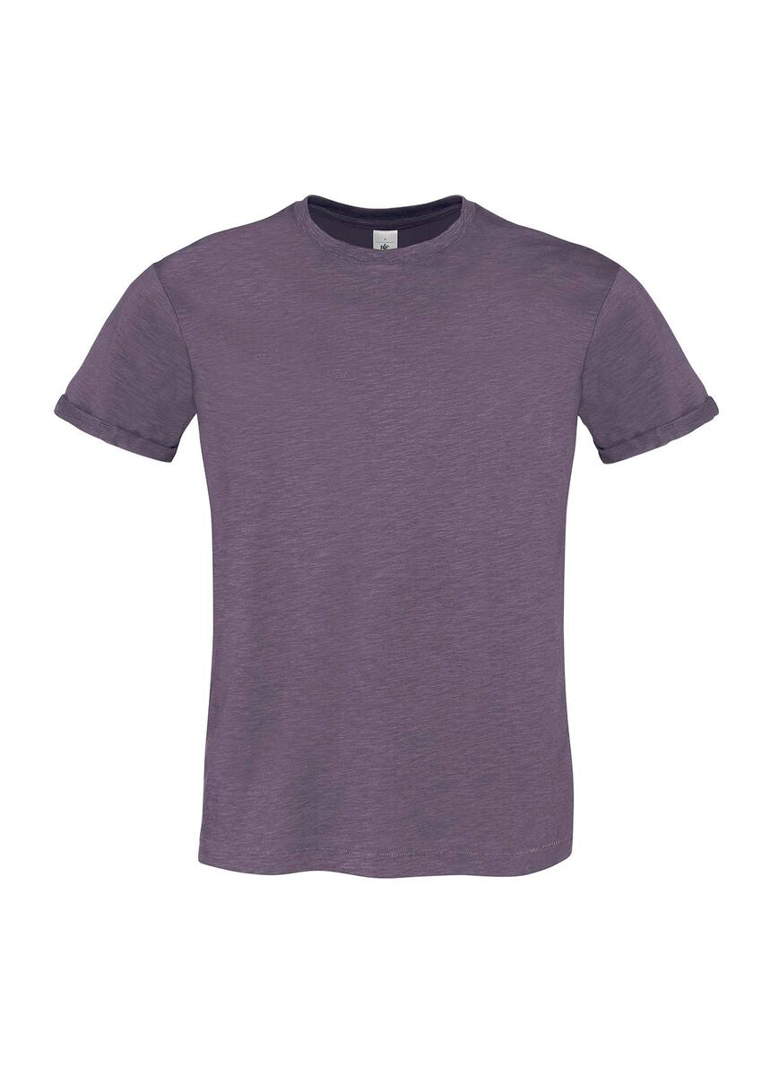 Too Chic Herren T-Shirt – B&C – Farbe chic violet – individuell veredelbar