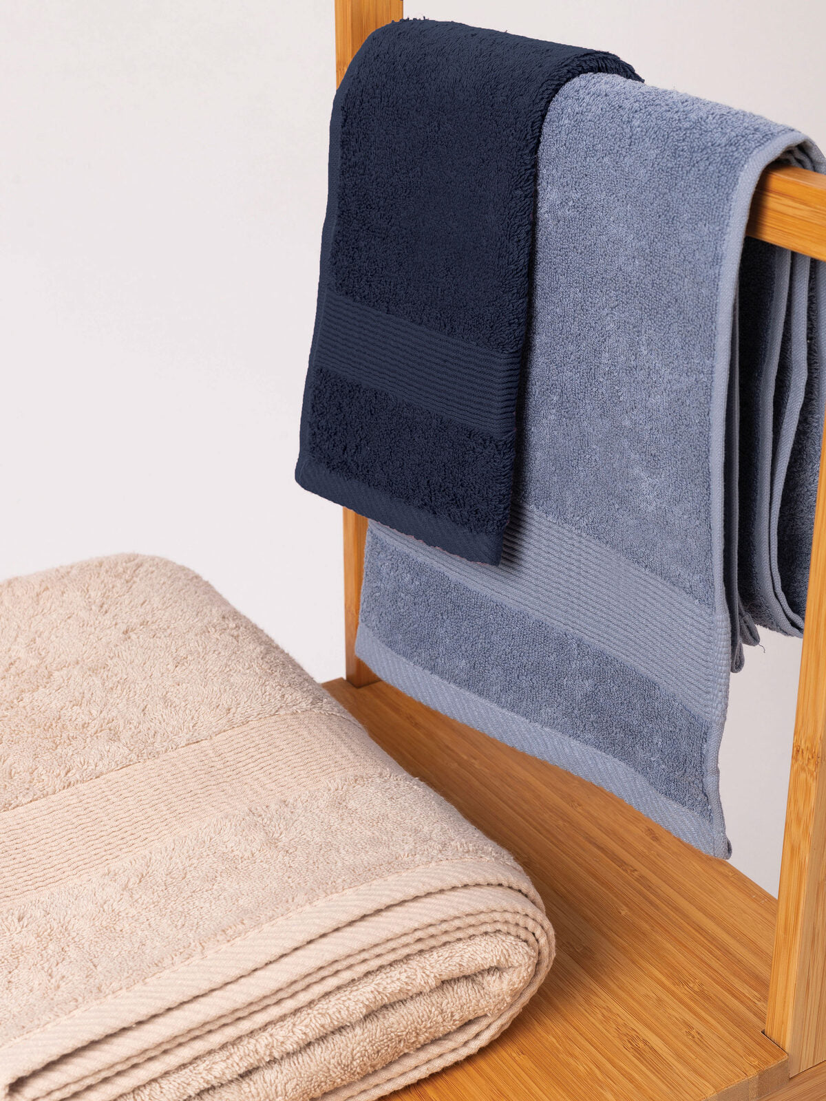 InFlame Towel 70x140 Herren Handtuch – Bear Dream – Farbe Braun – individuell veredelbar