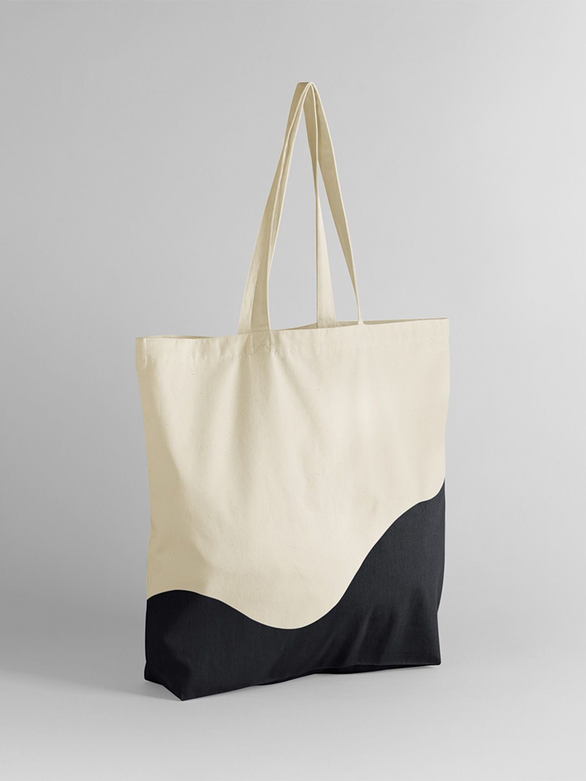 Organic Cotton Wave Print Maxi Tote Herren Tasche / Rucksack – Westford Mill – Farbe natural/black – individuell veredelbar
