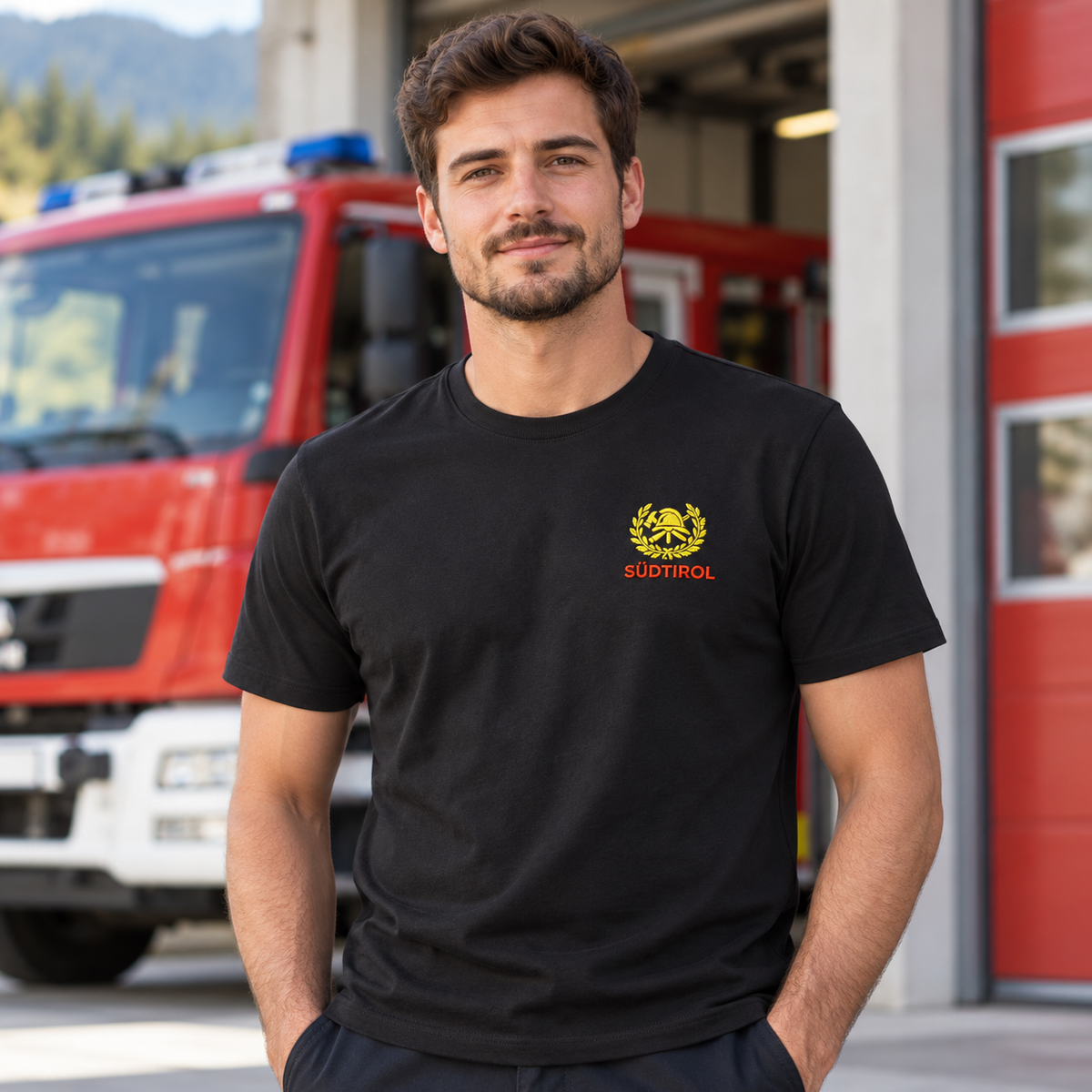 Feuerwehr T-Shirt BS052 Schwarz – inkl. Emblemstick – Lifestyle-Vorschau mit Stick
