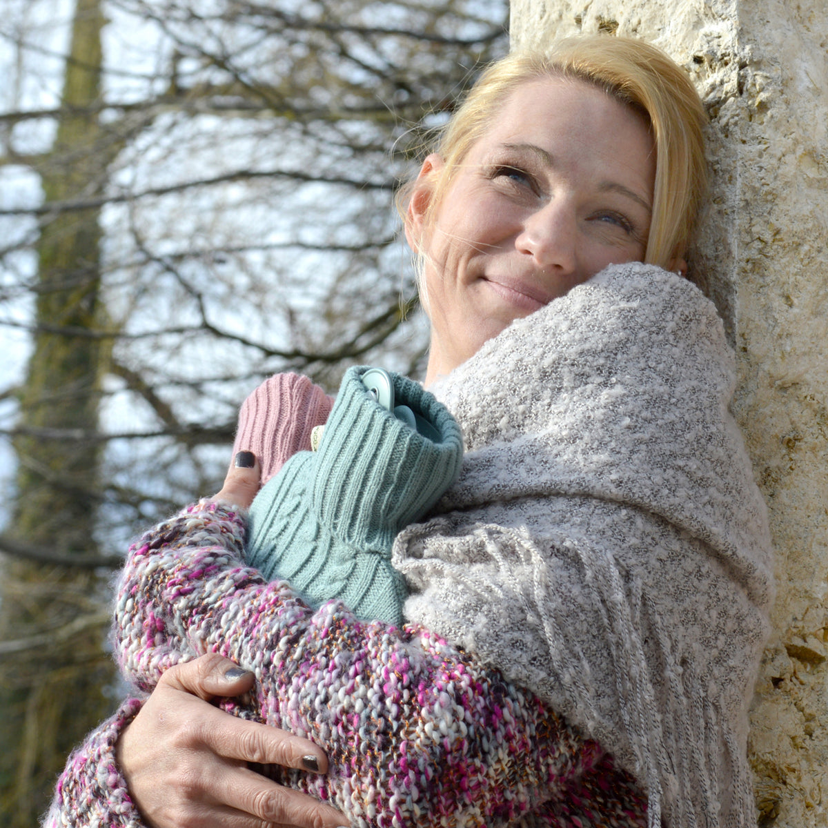 Wärmflasche Klassik 1,8 l mit Strickbezug pastell-rosa – Ansicht 3